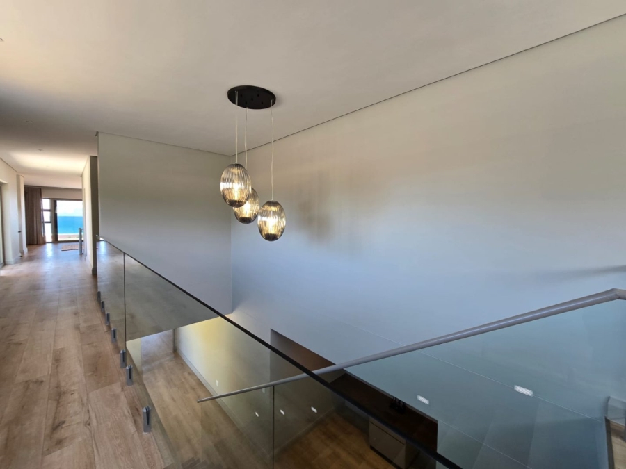 4 Bedroom Property for Sale in Outeniqua Strand Western Cape